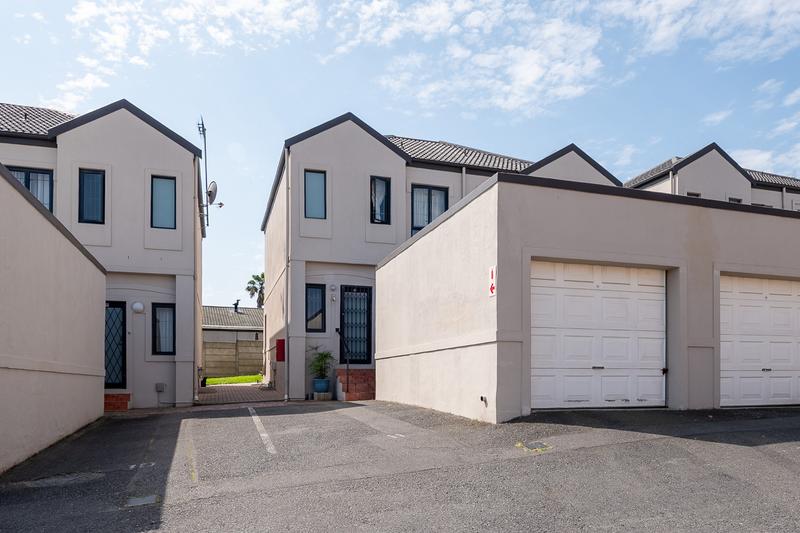 2 Bedroom Property for Sale in Normandie Western Cape